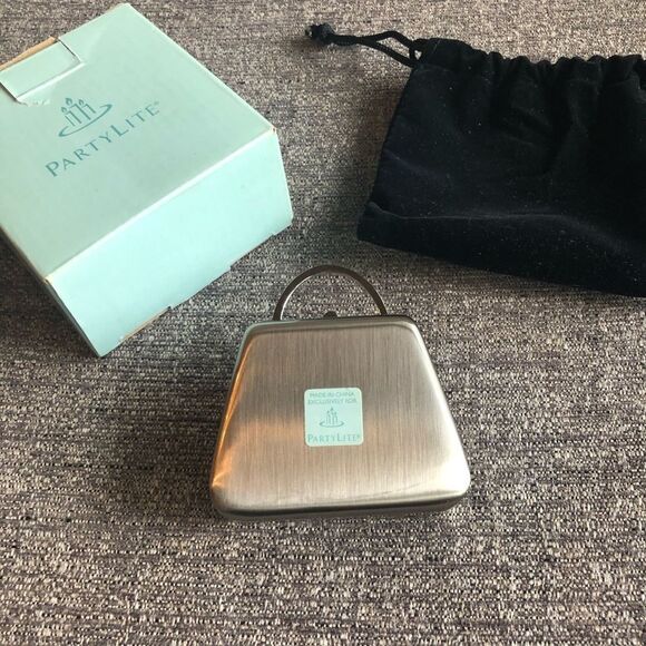PARTYLITE Audrey Purse Travel Tealight Holder - Picture 4 of 6